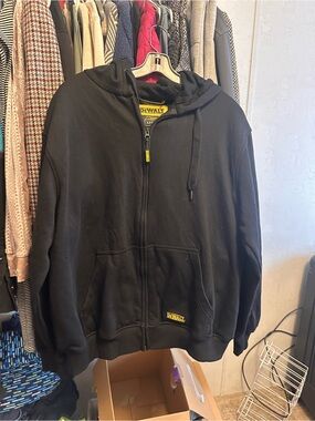 DeWalt men’s Heated Hoodie size Large- no battery